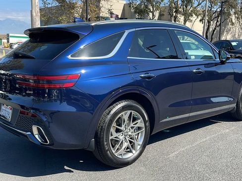 Used 2025 Genesis GV70 2.5T w/ Select Package image 7