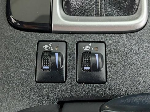 Used 2019 Toyota Highlander XLE AWD/4WD image 29
