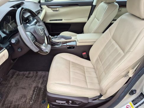 Used 2017 Lexus ES 350 FWD image 16