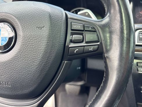 Used 2015 BMW 750Li xDrive image 19