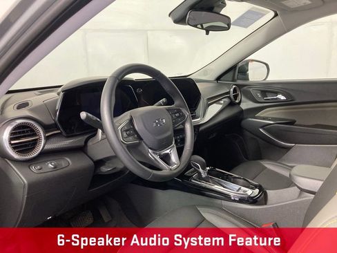 Used 2025 Chevrolet Trax ACTIV w/ Driver Confidence Package FWD image 14