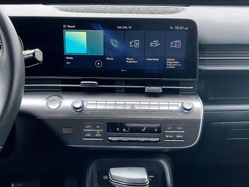 Used 2025 Hyundai Kona SEL image 7