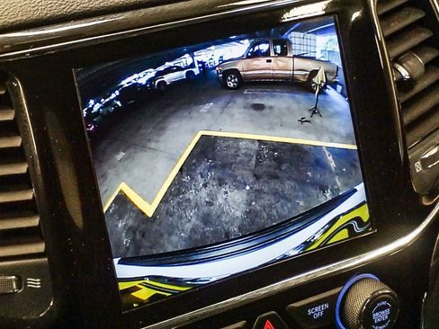 Used 2022 Jeep Grand Cherokee Laredo X image 23