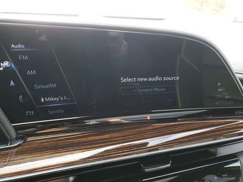 Used 2021 Cadillac Escalade ESV Premium Luxury image 14