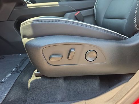 New 2026 GMC Acadia Denali w/ Super Cruise Package AWD/4WD image 23
