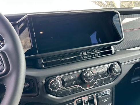 New 2026 Jeep Wrangler Unlimited Rubicon image 24