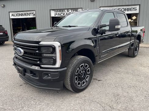 Used 2025 Ford F250 Platinum AWD/4WD image 3