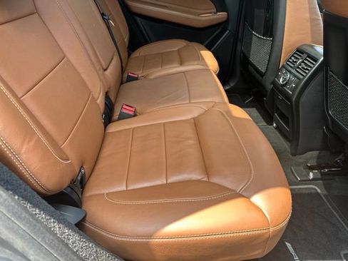 Certified 2018 Mercedes-Benz GLE 43 AMG 4MATIC image 38