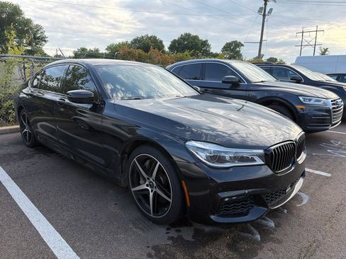 Used 2018 BMW 750i xDrive AWD/4WD image 6