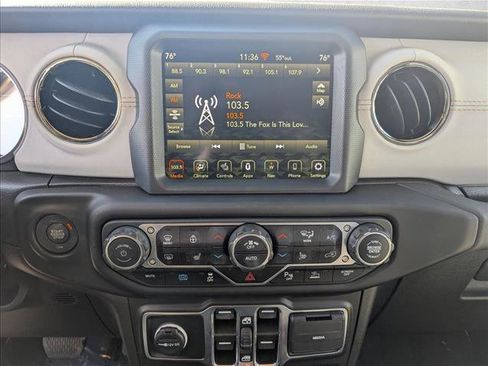 Used 2023 Jeep Wrangler Unlimited Sahara image 15