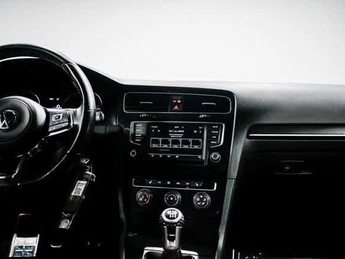 Used 2016 Volkswagen GTI S image 12