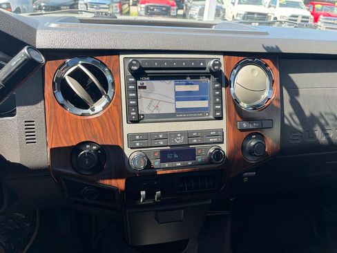 Used 2012 Ford F250 Lariat w/ Lariat Ultimate Pkg AWD/4WD image 30