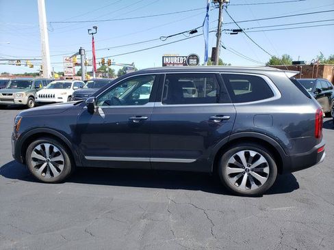 Used 2020 Kia Telluride S w/ S 8 Passenger Seating Package AWD/4WD image 4