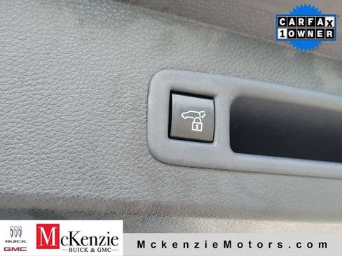 Used 2025 Toyota Sienna XLE FWD image 29