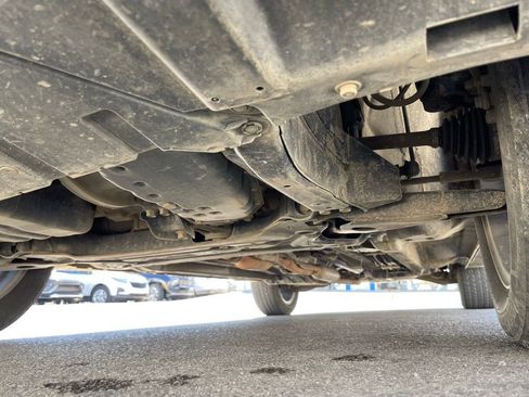 Used 2016 Mitsubishi Outlander SE image 13