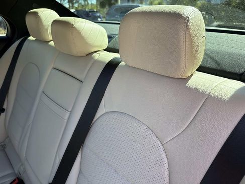 Used 2018 Mercedes-Benz C 300 Sedan image 15