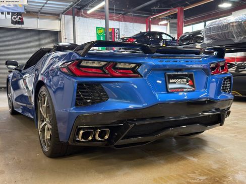 Used 2021 Chevrolet Corvette Stingray Premium Conv w/ Z51 Performance Package RWD image 10