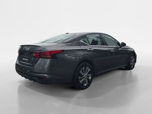 Certified 2025 Nissan Altima 2.5 S FWD image 6