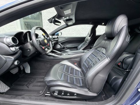 Used 2019 Ferrari GTC4Lusso AWD/4WD image 17