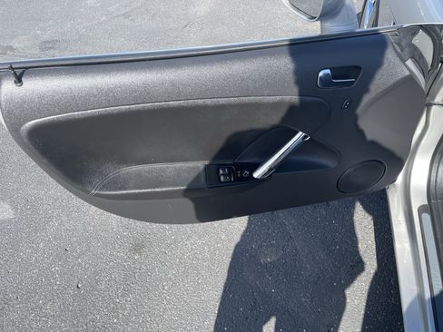 Used 2007 Saturn Sky RWD image 10