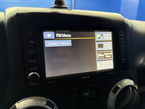 Used 2014 Jeep Wrangler Sport AWD/4WD image 17