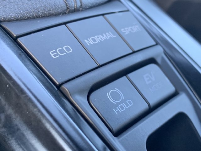 Used 2026 Toyota Camry SE FWD image 28