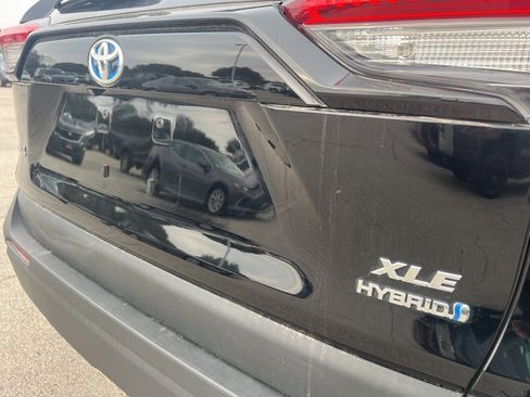 Used 2024 Toyota RAV4 XLE image 7