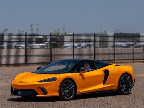 Used 2025 McLaren GTS RWD image 16