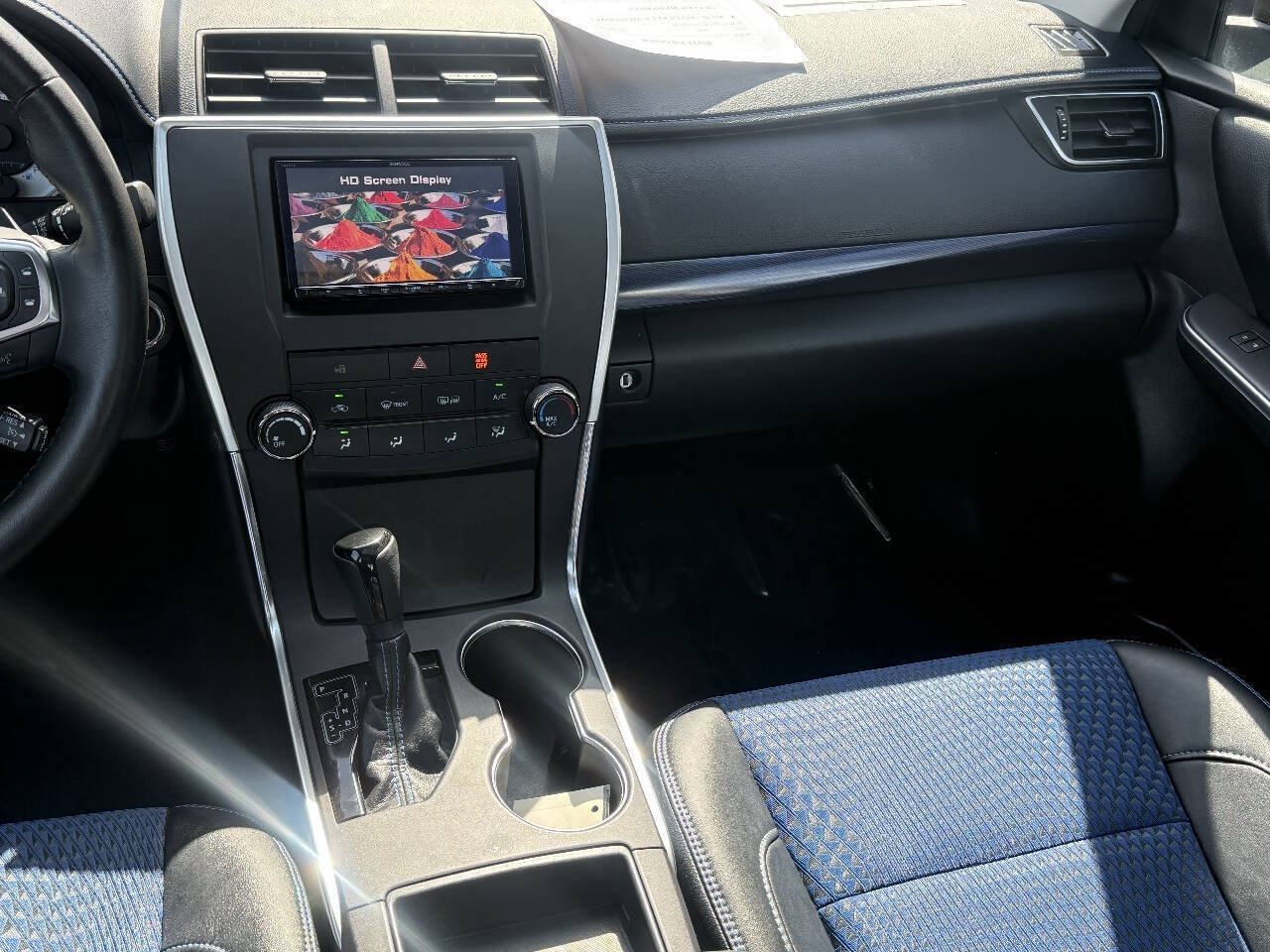 Used 2016 Toyota Camry SE FWD image 9