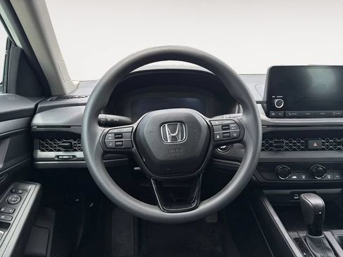 Used 2025 Honda Accord LX image 12