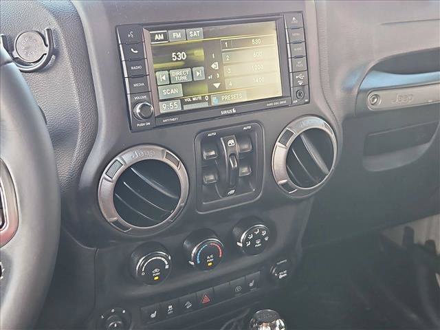 Used 2017 Jeep Wrangler Unlimited Sport AWD/4WD image 17