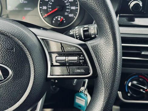 Used 2021 Kia Seltos LX image 13