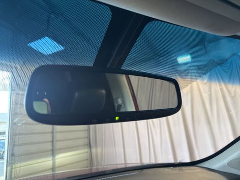 Used 2018 Nissan Pathfinder Platinum image 31