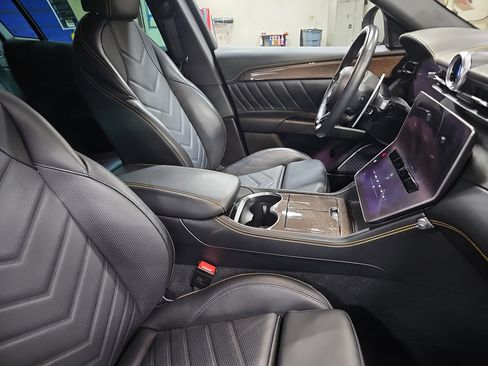 Used 2023 Maserati Grecale Modena image 10