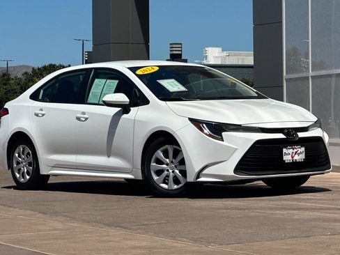 Certified 2024 Toyota Corolla LE FWD image 2