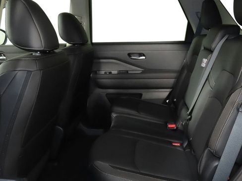 New 2026 Nissan Pathfinder SL AWD/4WD image 23