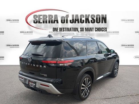 Used 2025 Nissan Pathfinder Platinum w/ Cargo Package AWD/4WD image 9
