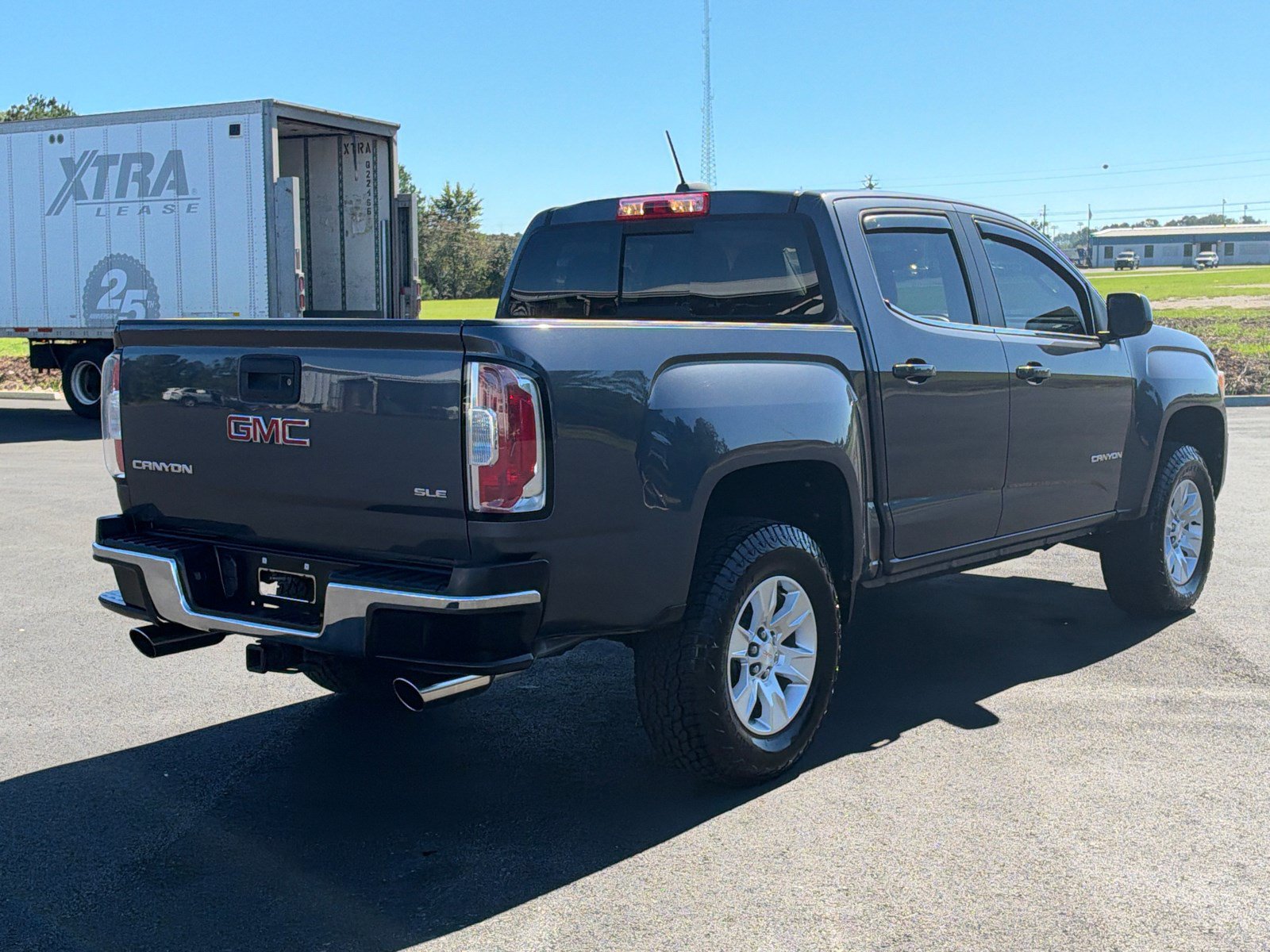 Used 2017 GMC Canyon SLE w/ SLE Convenience Package RWD image 5