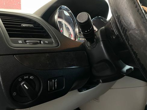 Used 2017 Dodge Grand Caravan SE image 27