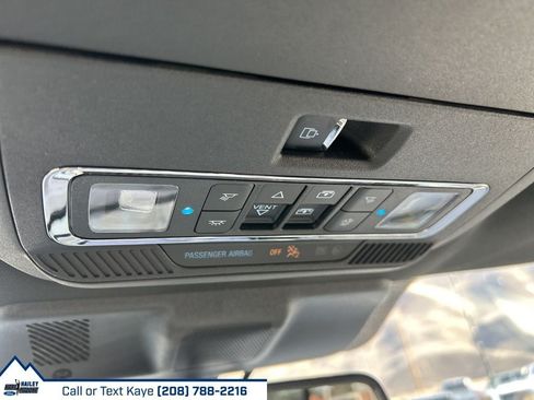 Used 2025 Ford F150 Lariat AWD/4WD image 39