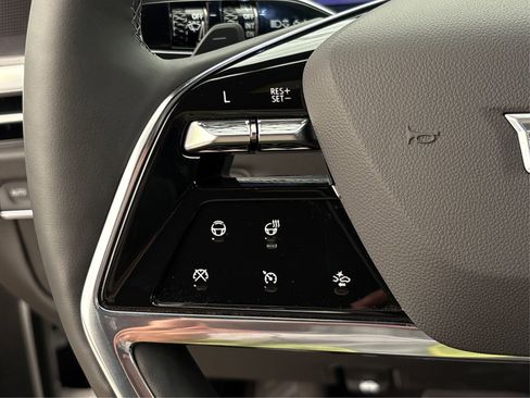 New 2025 Cadillac Escalade ESV Sport w/ Touring Package image 31