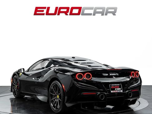 Used 2022 Ferrari F8 Tributo RWD image 3