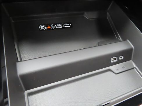 New 2026 Chevrolet Tahoe High Country AWD/4WD image 12