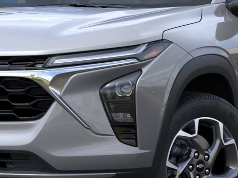 New 2026 Chevrolet Trax LT FWD image 10