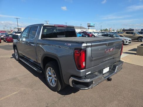 Used 2022 GMC Sierra 1500 SLT w/ SLT Premium Plus Package AWD/4WD image 7