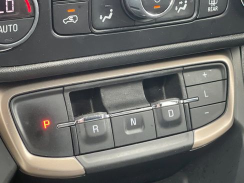 Used 2023 GMC Terrain Denali image 25