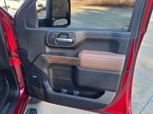 Used 2021 Chevrolet Silverado 2500 High Country w/ Z71 Off-Road Package image 14