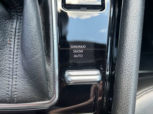 Used 2024 Jeep Compass Limited AWD/4WD image 5