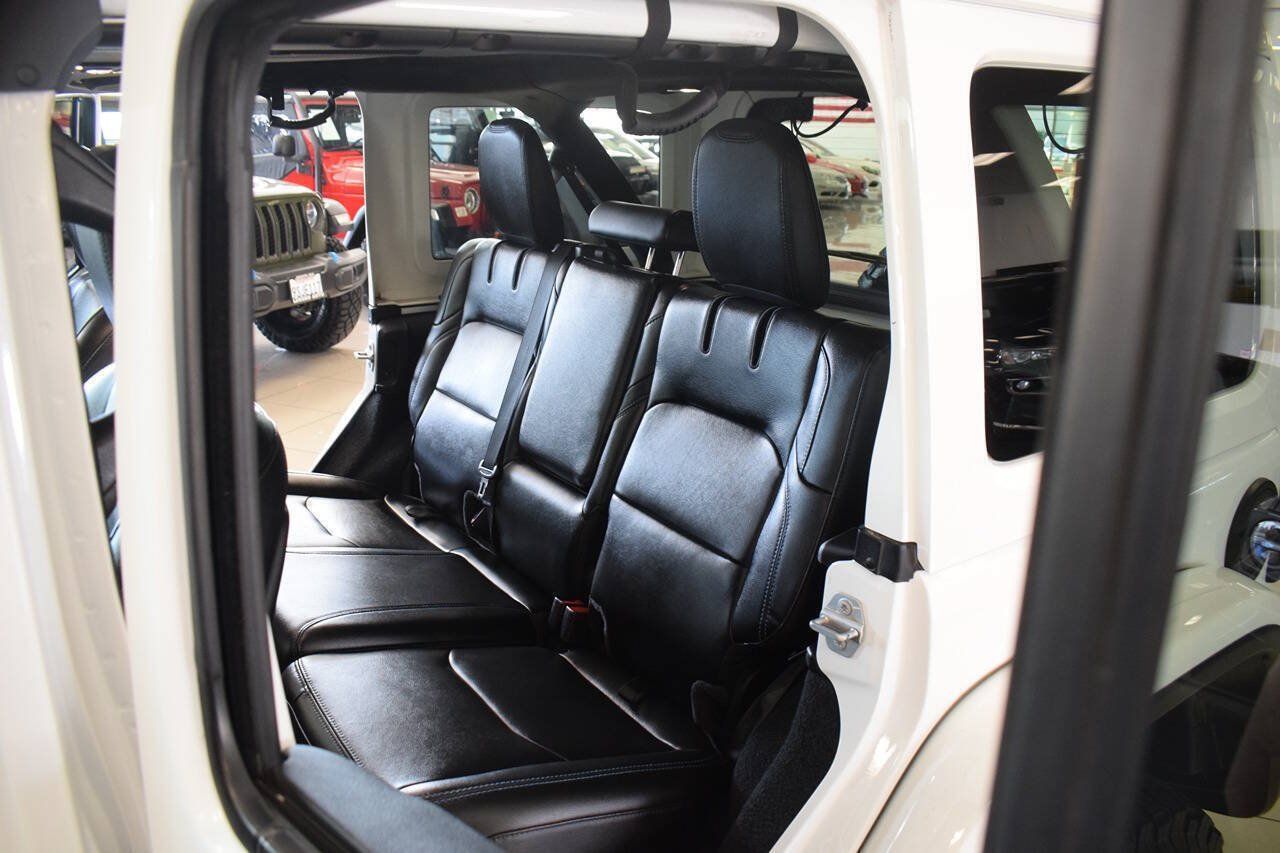 Used 2021 Jeep Wrangler Unlimited Rubicon 4xe w/ Steel Bumper Group AWD/4WD image 32