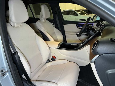 Certified 2025 Mercedes-Benz GLC 300 4MATIC image 13